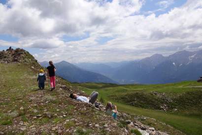 kristemoarhuette_familie_wandern.jpg